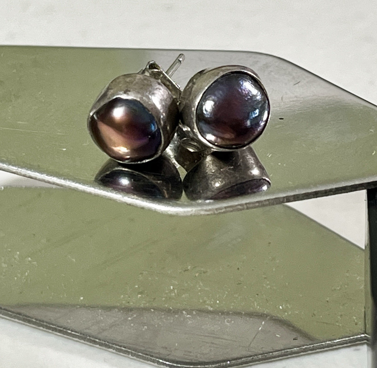 925 Sterling Silver Stud Earrings Black Peacock Cultured Pearls 7.8mm
