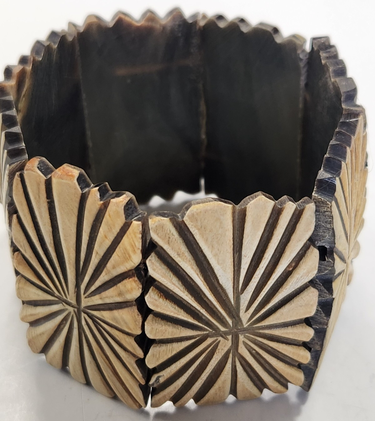Vtg Horn Bracelet Carved Starburst Design Stretch Panel Tribal African Ethnic