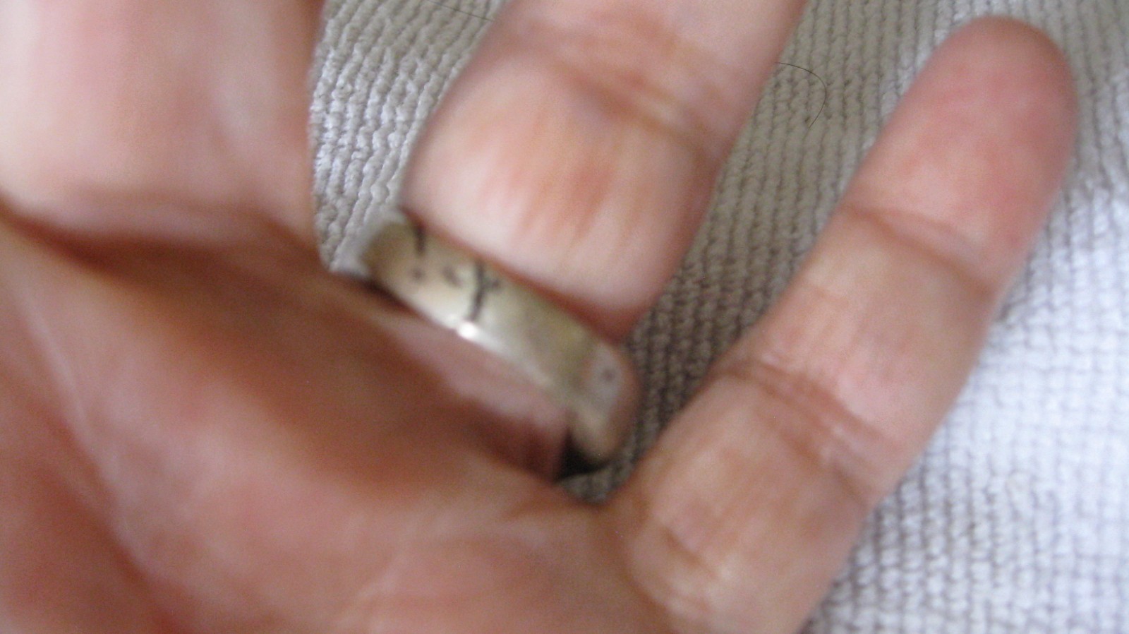 Vintage Unkown Metal Artist Hand Made MODERNIST Ring Size 8
