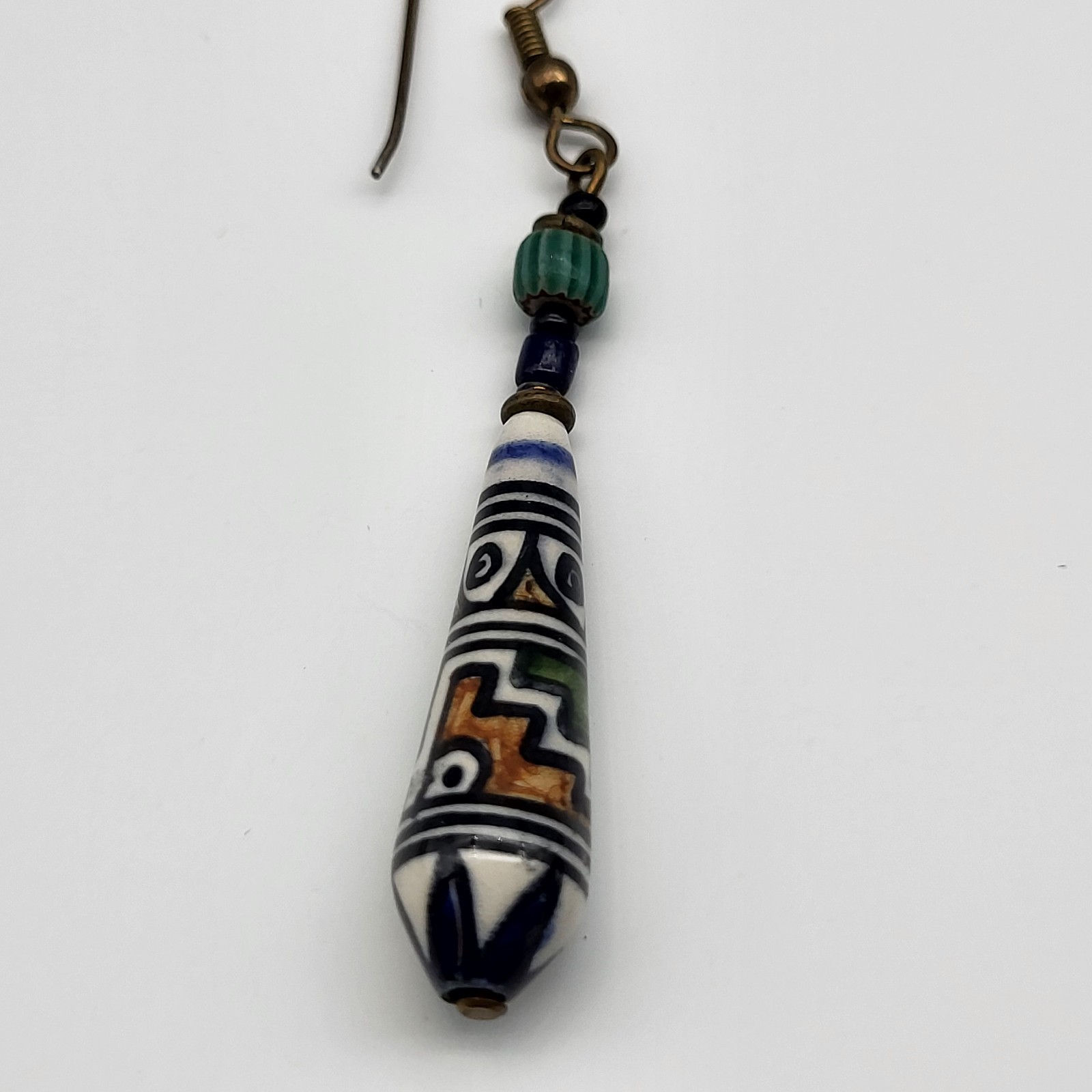 Beautiful vintage Boho Tribal beaded elongated dangle earrings Southwest