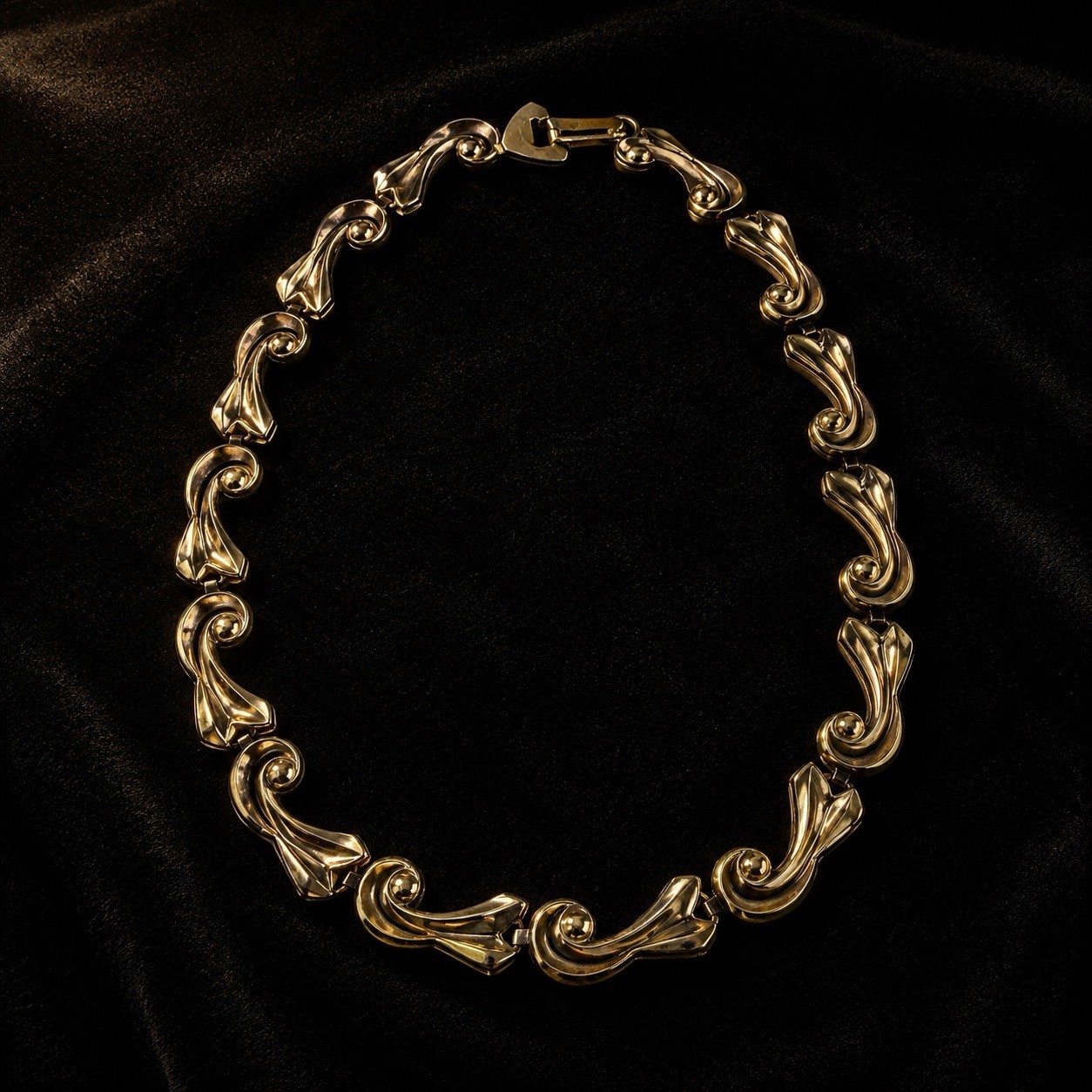 Vtg Gold Tone Scroll Link Necklace 14” Choker Statement Necklace Unbranded