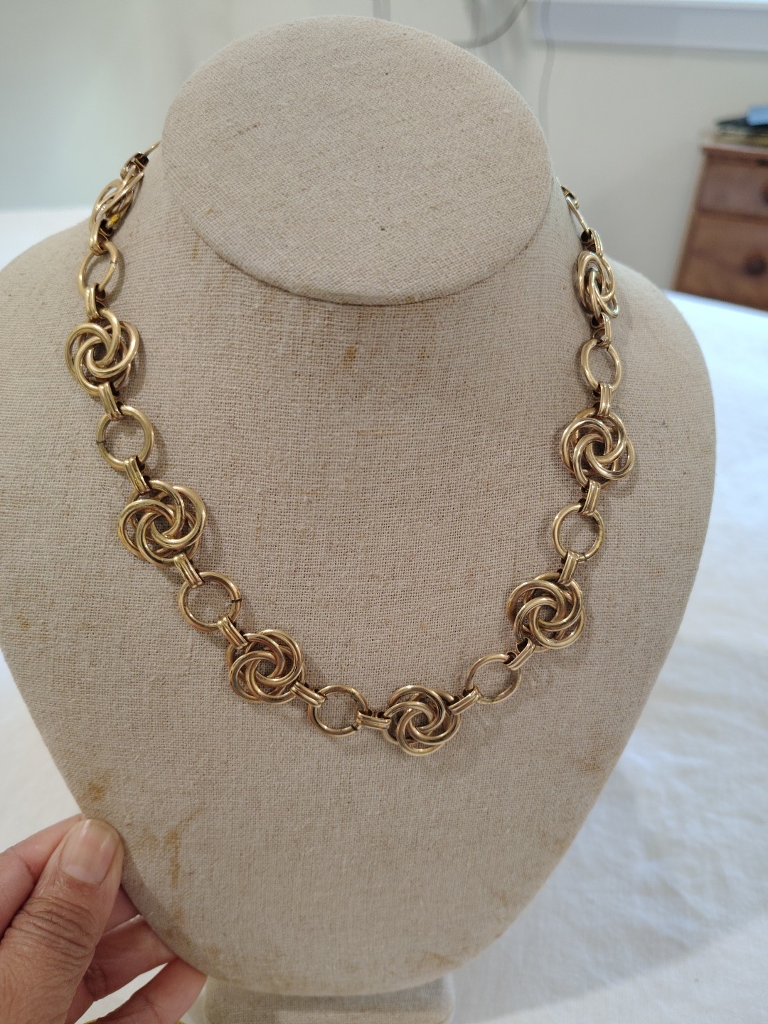 Vintage Sturdy 1/20 12k Gold-filled Swirl Circle Bar Link Choker 18″ Necklace