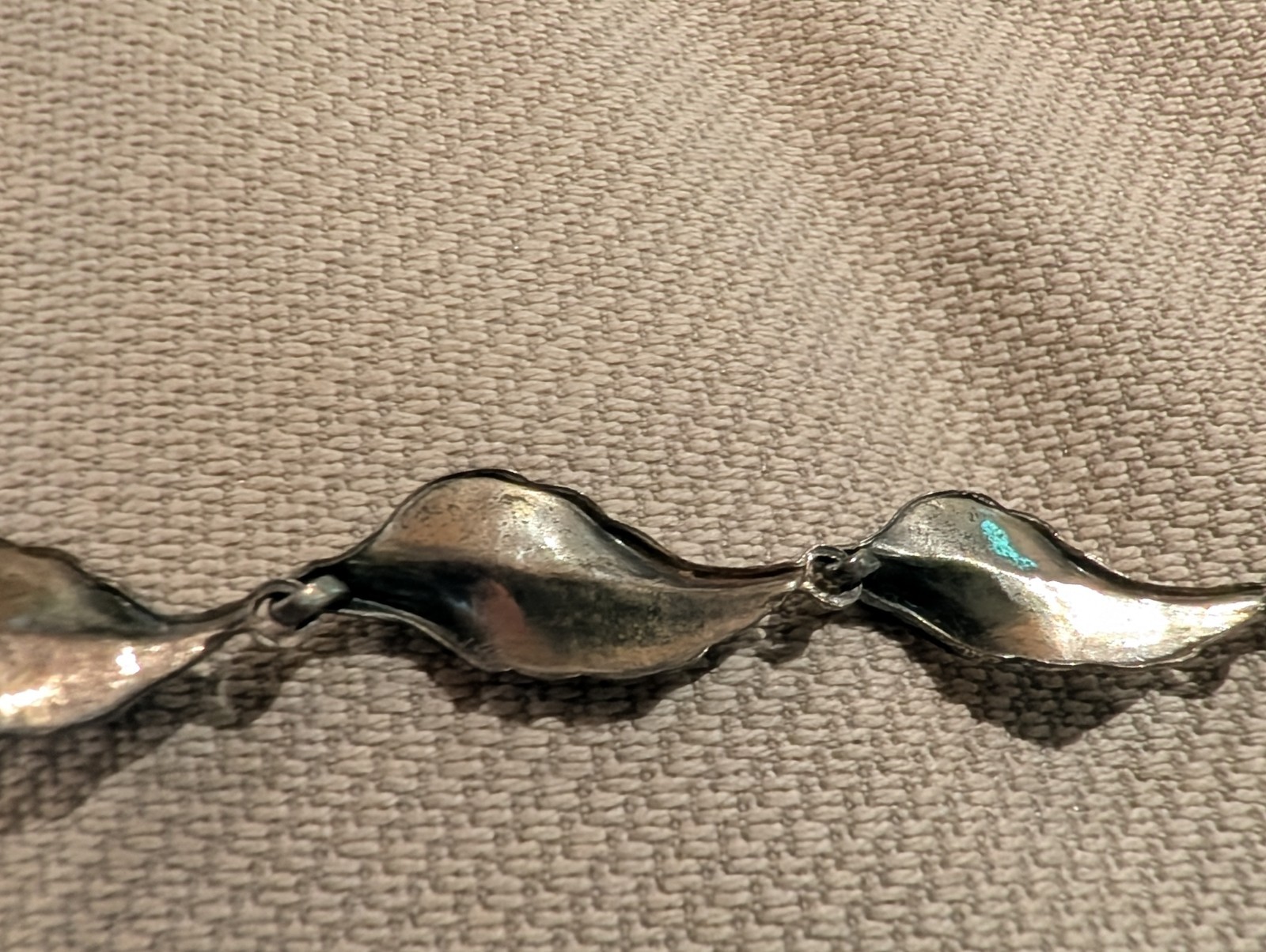 VINTAGE DANECRAFT STERLING SILVER LEAF NECKLACE, 16 GRAMS, SCRAP OR REPAIR