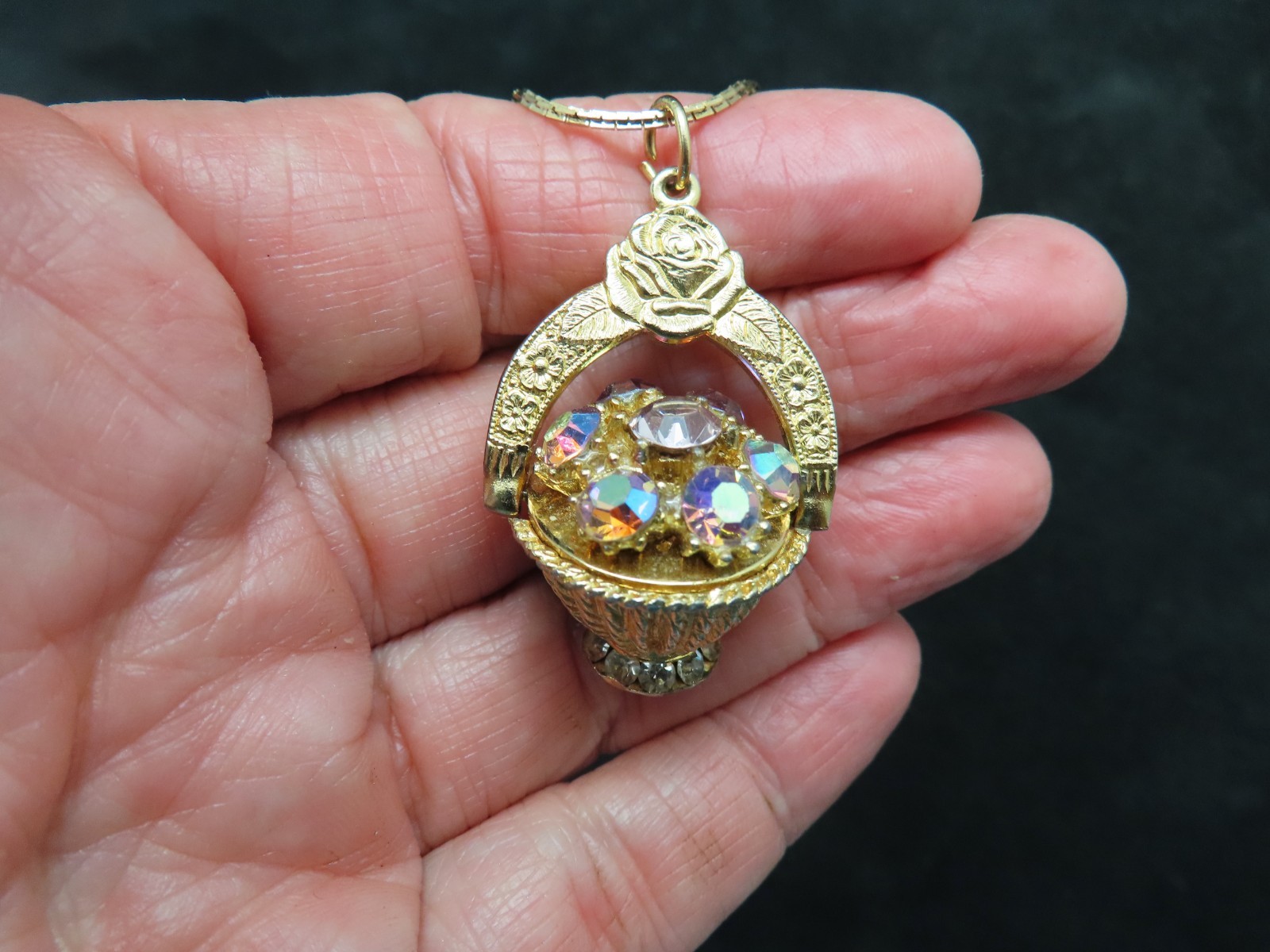 Vintage 1960’s Gold Tone Rhinestone Basket That Swirls CHARM on Cobra Chain