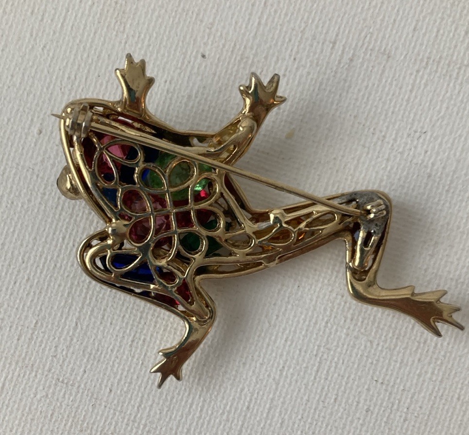 Vintage Frog Hollow Out Design. Gold-tone Filled With Colorful Gems Brooch