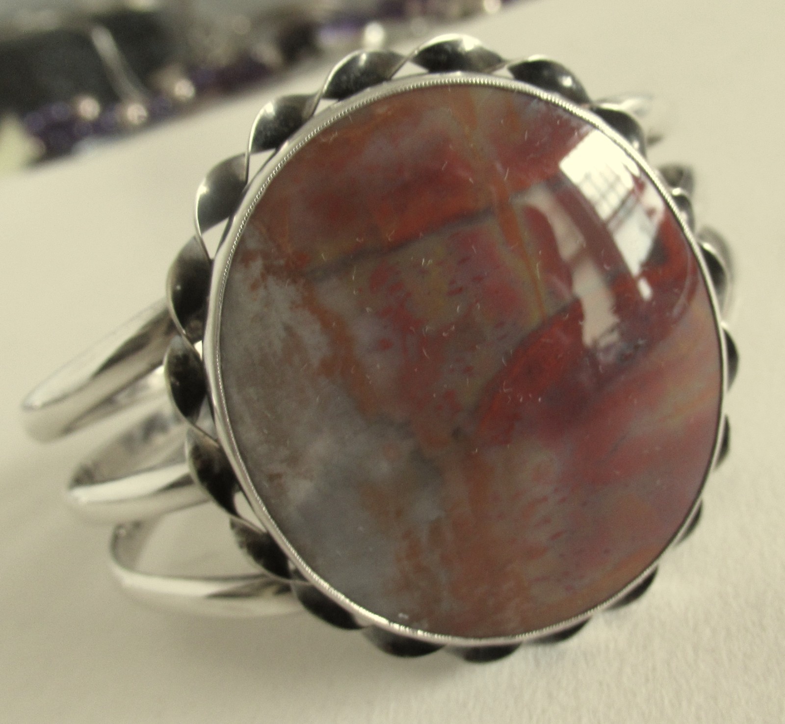 UNISEX HEAVY WIDE NAVAJO STERLING CUFF BRACELET w PETRIFIED WOOD, 51GR, 7 INCHES