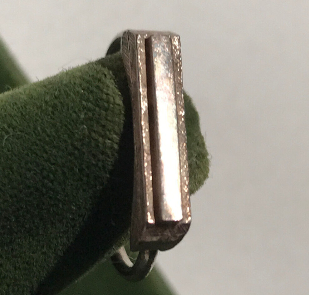 Vintage Sterling Silver Stamped Typebar Monogram “I” Ring Size 6 ADJUSTABLE