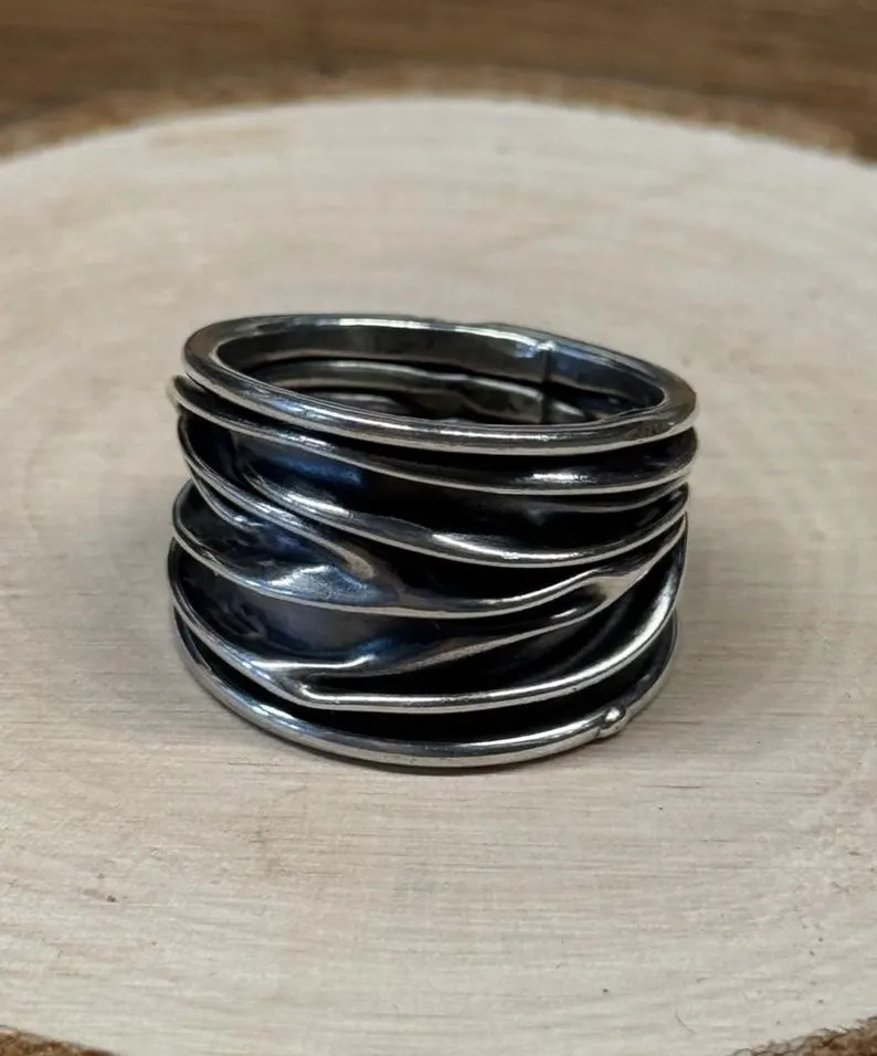 Vintage artisan ring 925 Sterling silver