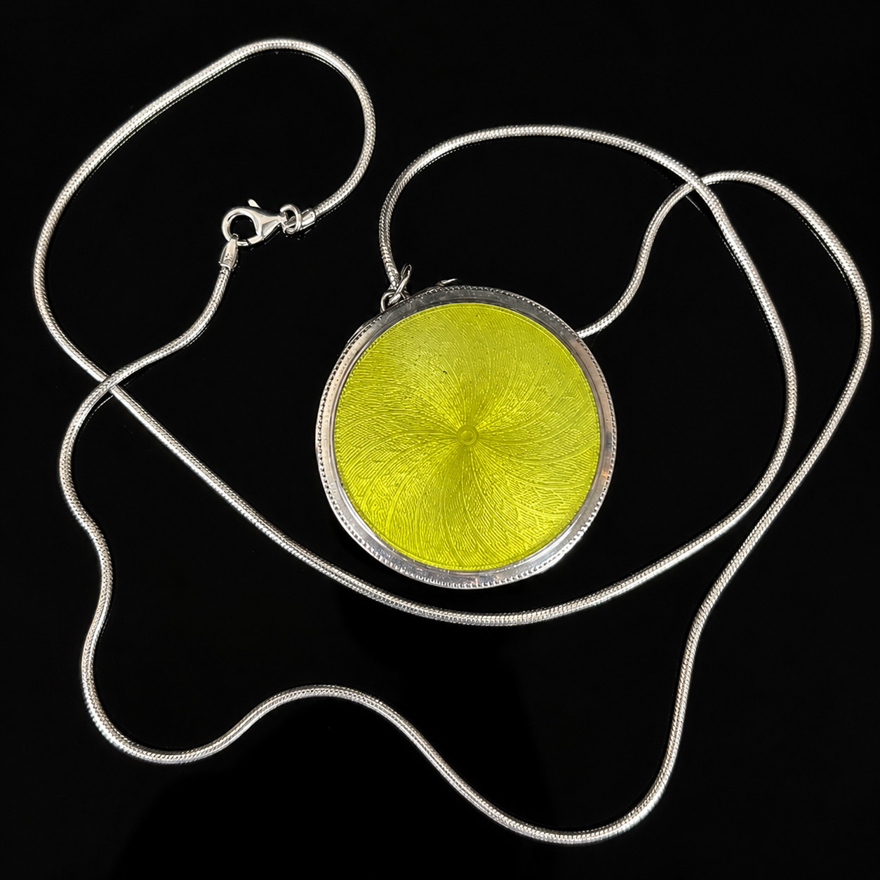 Vtg Elgin American Sterling Silver Chartreuse Enamel Compact Mirror Necklace 59g