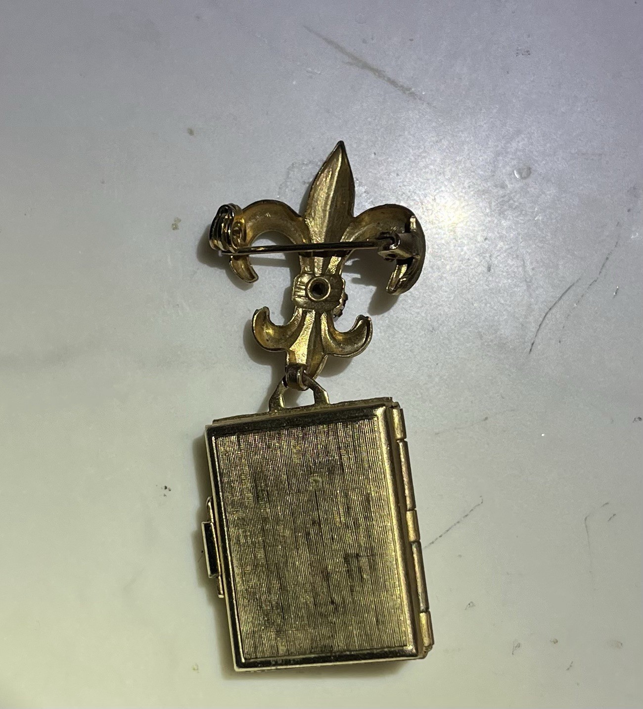 17. Vintage Rare CORO Gold tone Hinged Photo Book Locket Medal Pin Brooch
