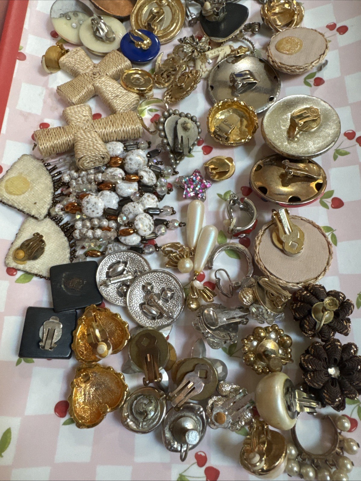 Lot Costume Jewelry 35 Single Earrings Clip On Craft Repurpose + 11 Broke Pairs