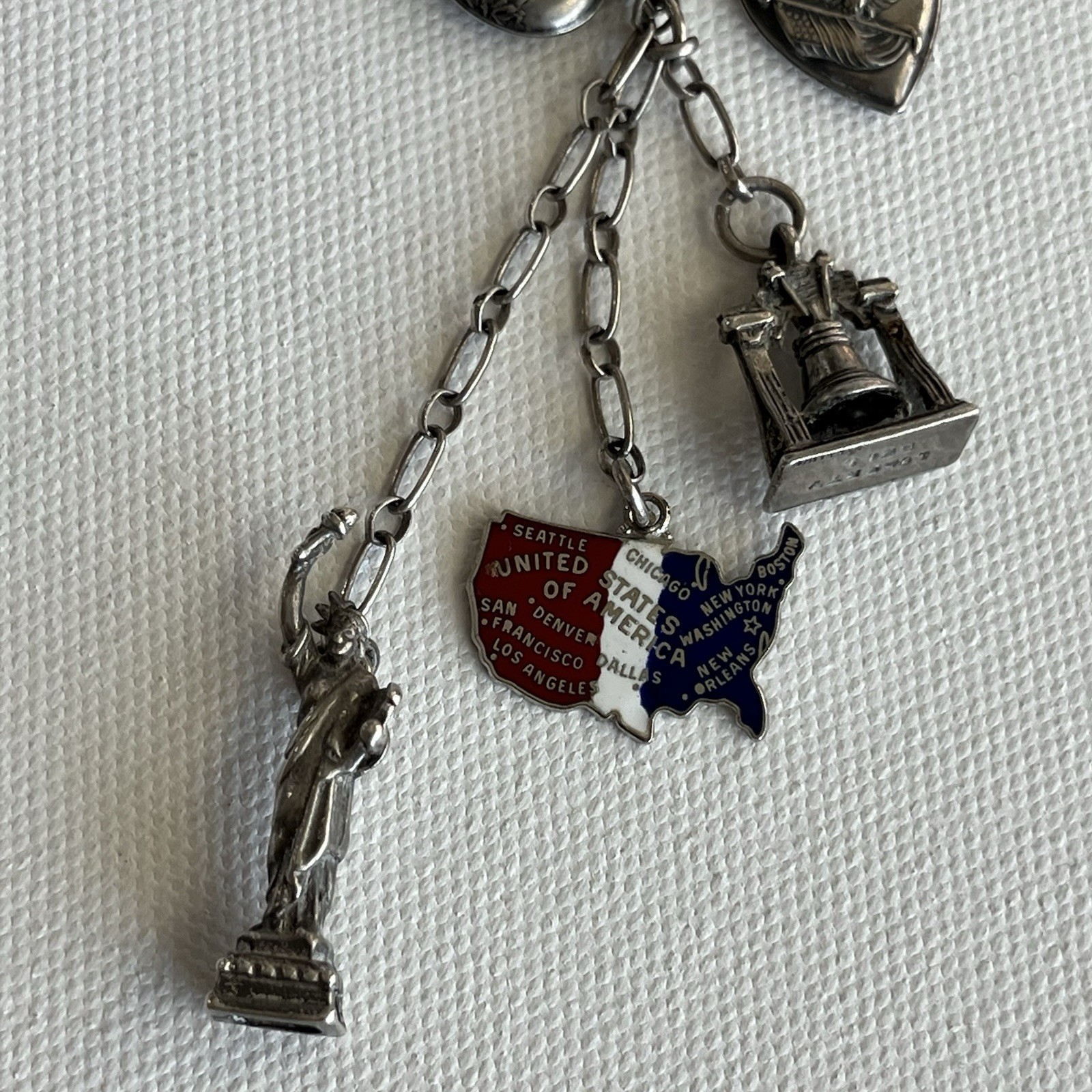 Vintage WW2 Puffy Hearts Necklace Forget Me Not GREAT SEAL Patriotic Military