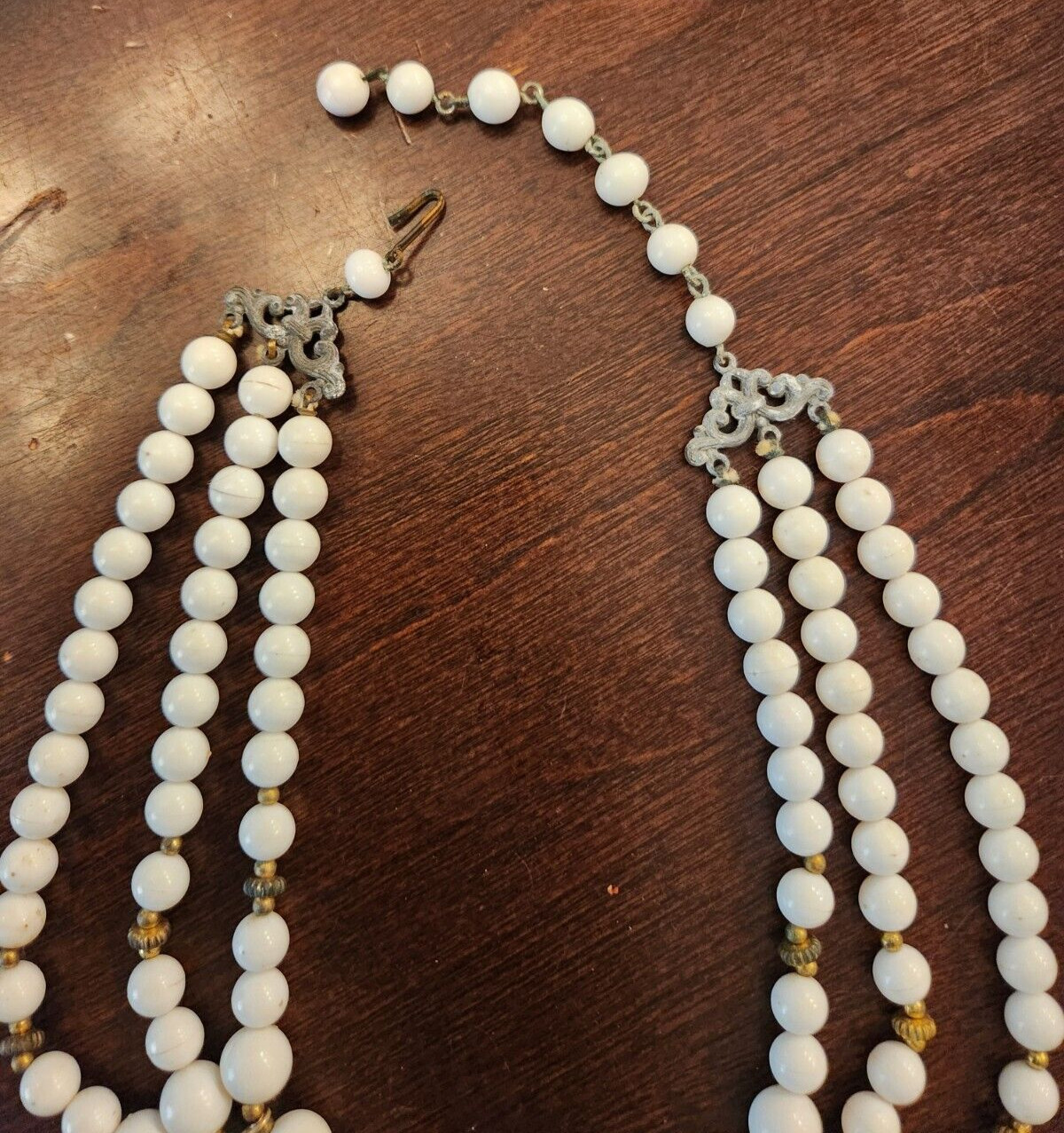 Vintage Triple Strand Iridescent Crystals White Acrylic Choker Beads Necklace