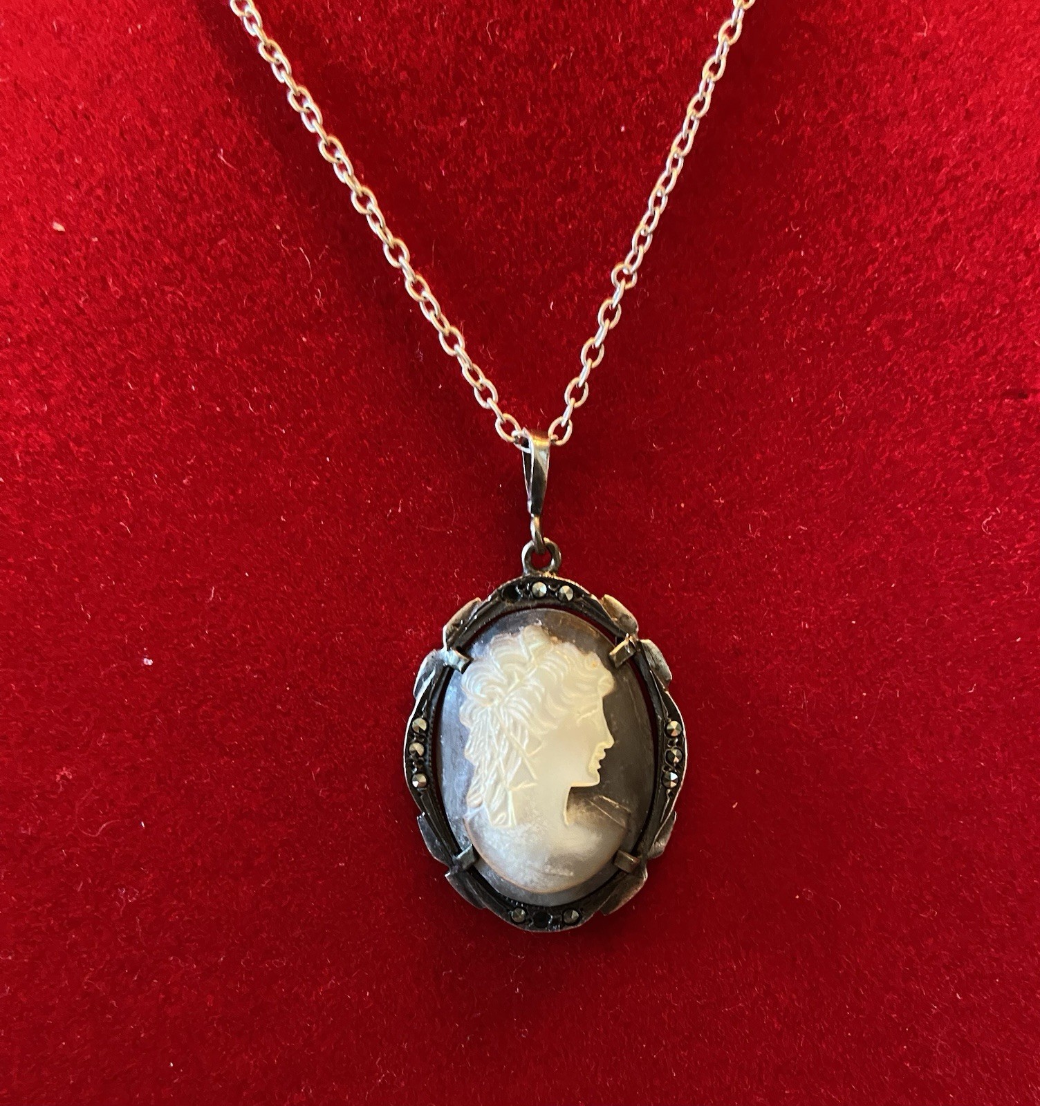 Antique Sterling Silver Shell Cameo Marcasite Brooch/Pendant Art Deco 1” X 3/4”