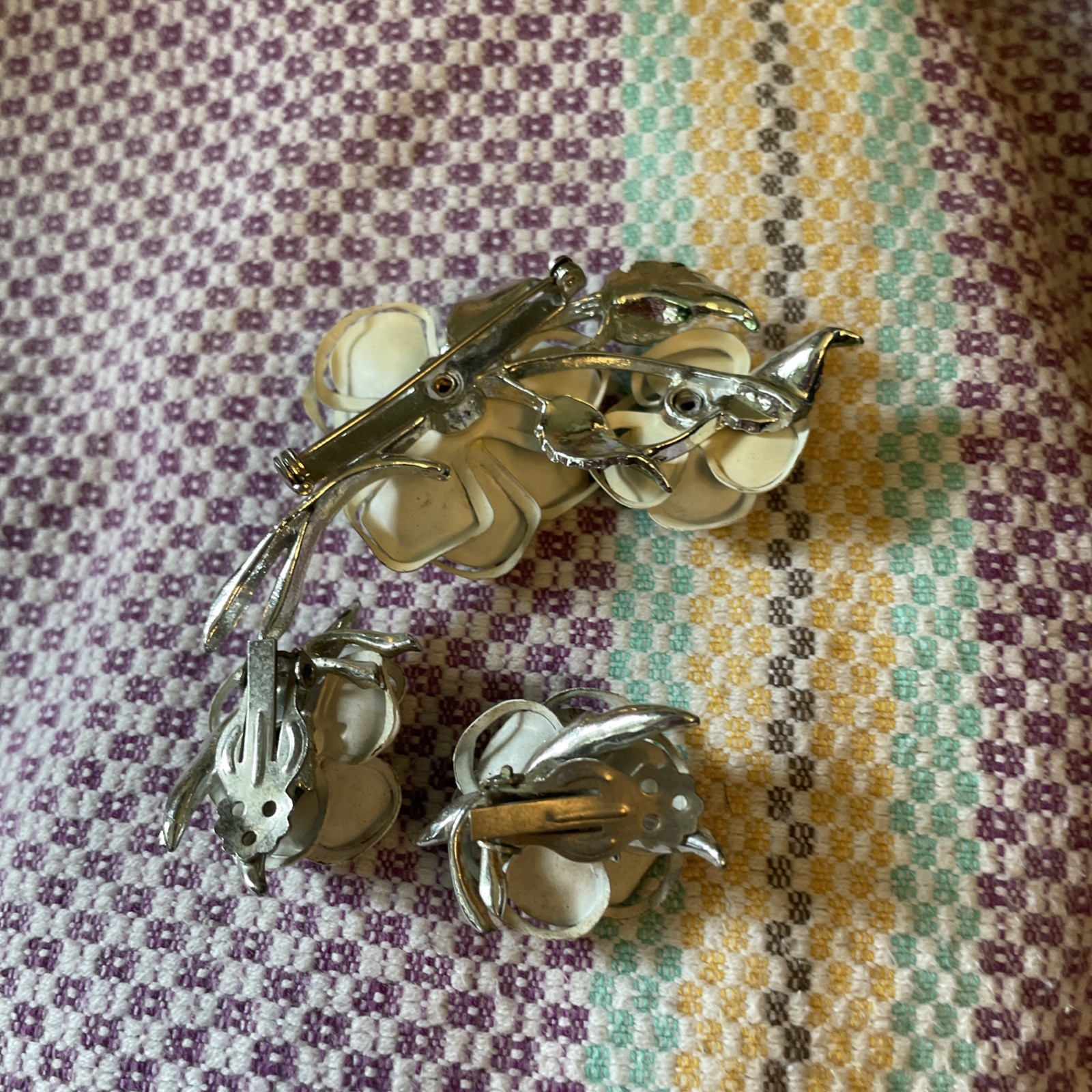 Vintage 3D Flower Brooch & Matching Earrings