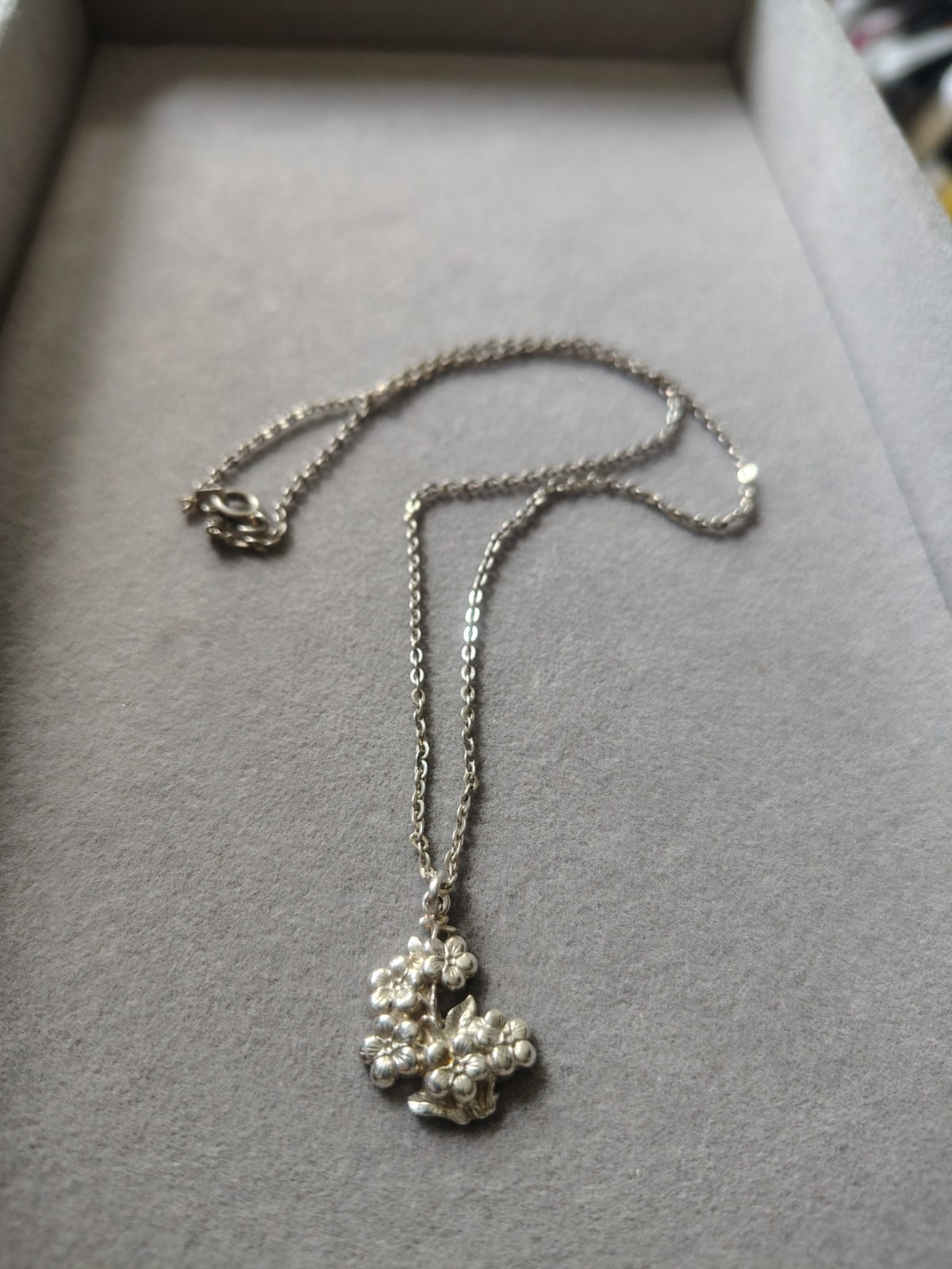 835 Silver Flower Bouquet Pendant with 925 Silverchain Vintage