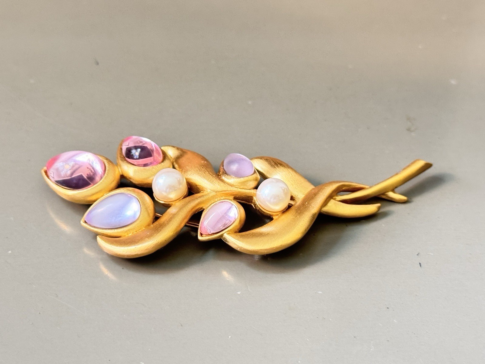 Vintage Signed MARVELLA Bracelet, Brooch Earring Set, Pink Lavender Faux Pearl