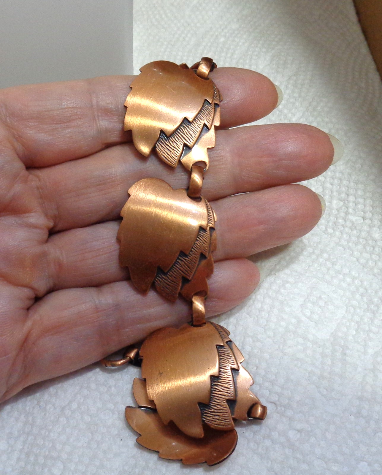 16 inch Vintage Solid Copper Renoir Triple Leaf Panels Necklace 1″ 31.6 grams