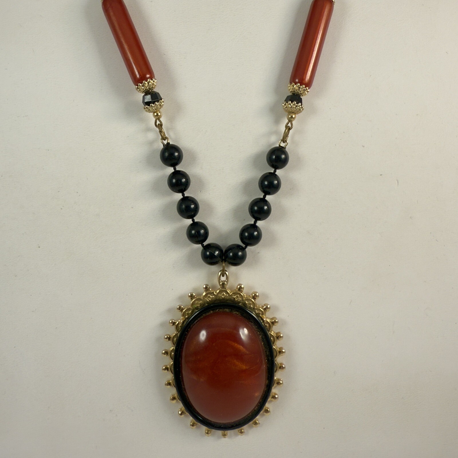 Vintage 90s Acrylic Resin Beaded Oval Pendant Gold Tone Necklace Gold Tone 30″
