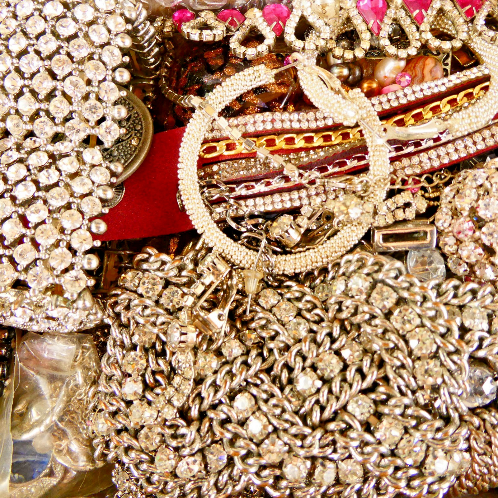 Vintage To MOD ALL RHINESTONE BLING Craft/Junk Jewelry 2.2 lbs Arts Crafts DIY
