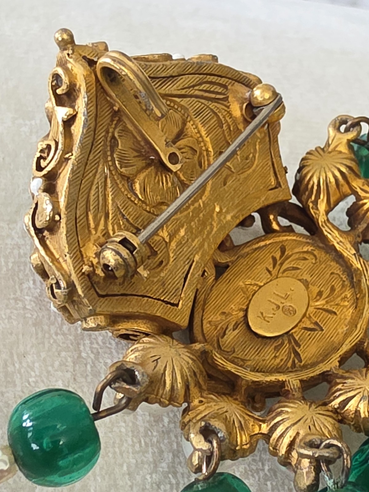 Vtg Signed KJL Jewels of India Mughal Crown Brooch Pendant Green Cabochon Rare