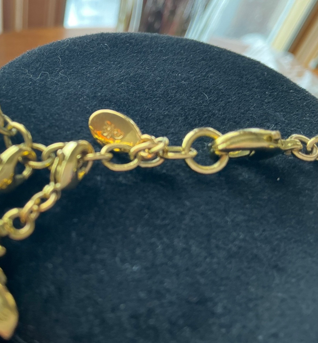 Gold tone Heavy Charm BRACELET with individual Removable Good Luck charms 🍀