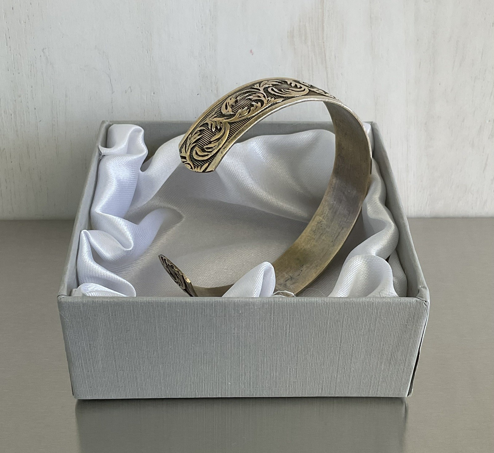 Vintage DANECRAFT Vermeil Sterling Cuff Bracelet Raised Leaf Vine Pattern 6.5″