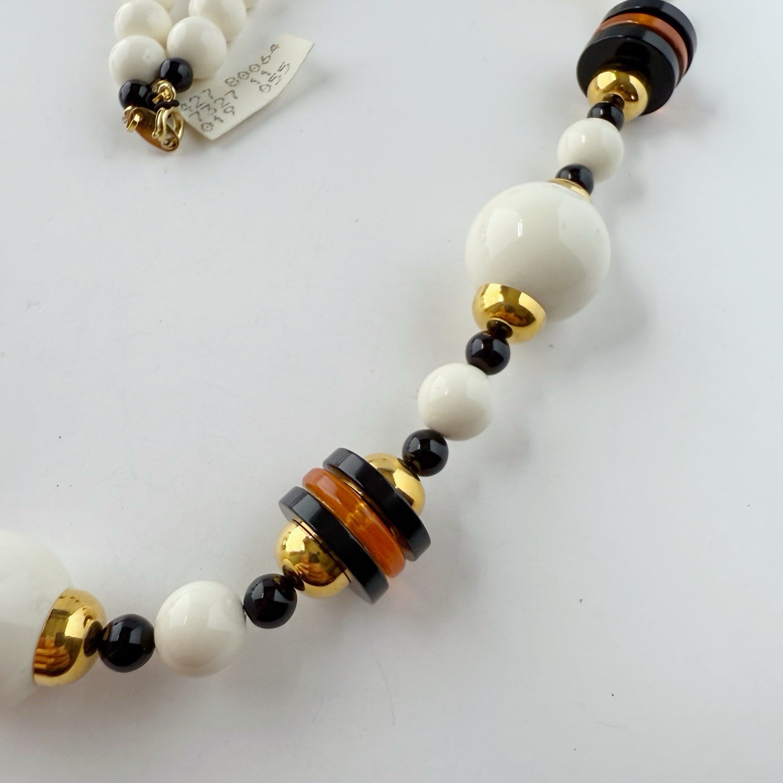 Vintage Trifari Cream Black Amber Lucite Resin Beaded Chunky Necklace 25”