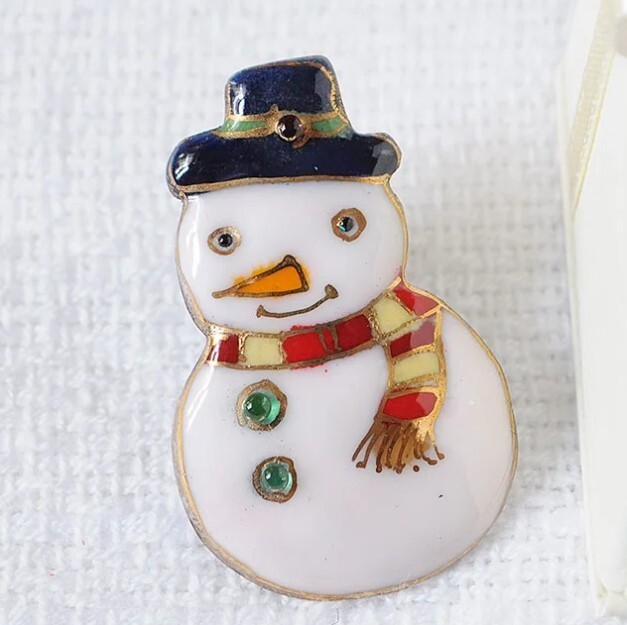 Snow Man – Japanese cloisonné enamel Pin Badge Pin Brooch Made-to-order NEW
