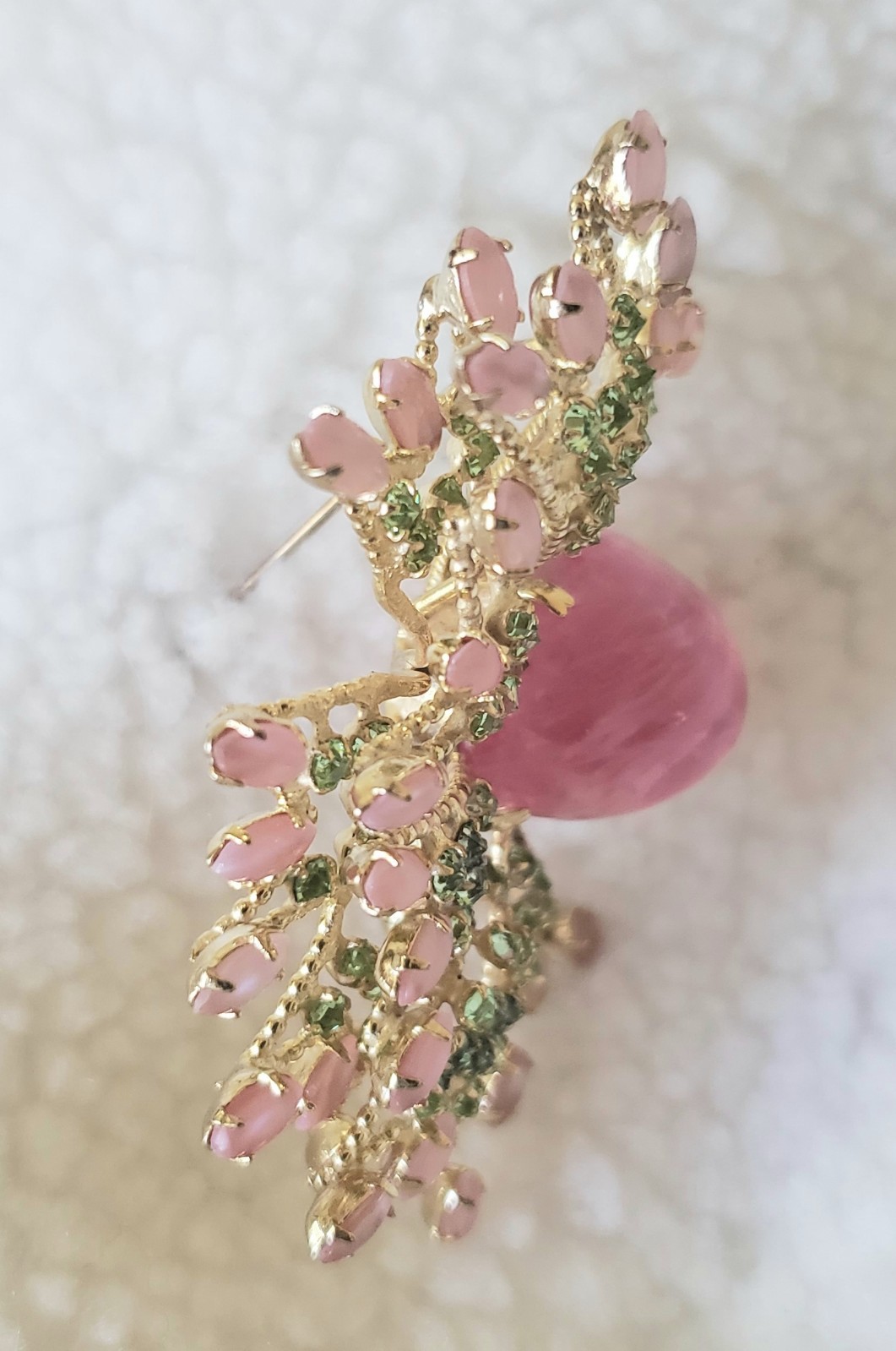 Signed SCHREINER Pink Cabochon Art Glass Coral Peridot Brooch Clip Earrings