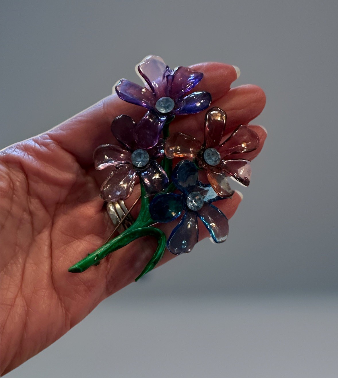 Vintage Celluloid/Acetate/Floral Brooch/pin /1940s/Retro/Charm