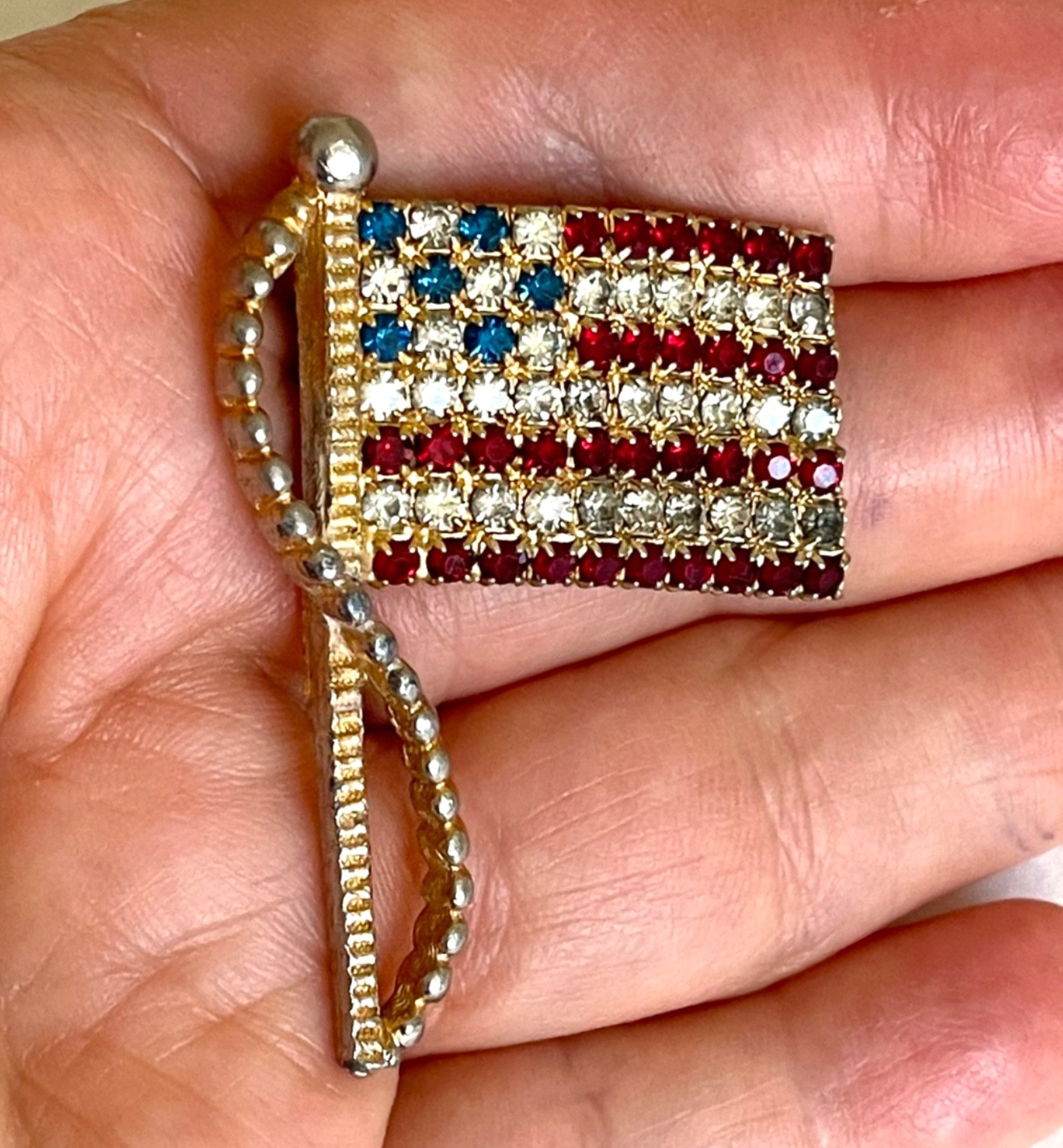 Vtg 50s RAFAELIAN American Patriotic Flag Red White Blue Rhinestone Pin Brooch