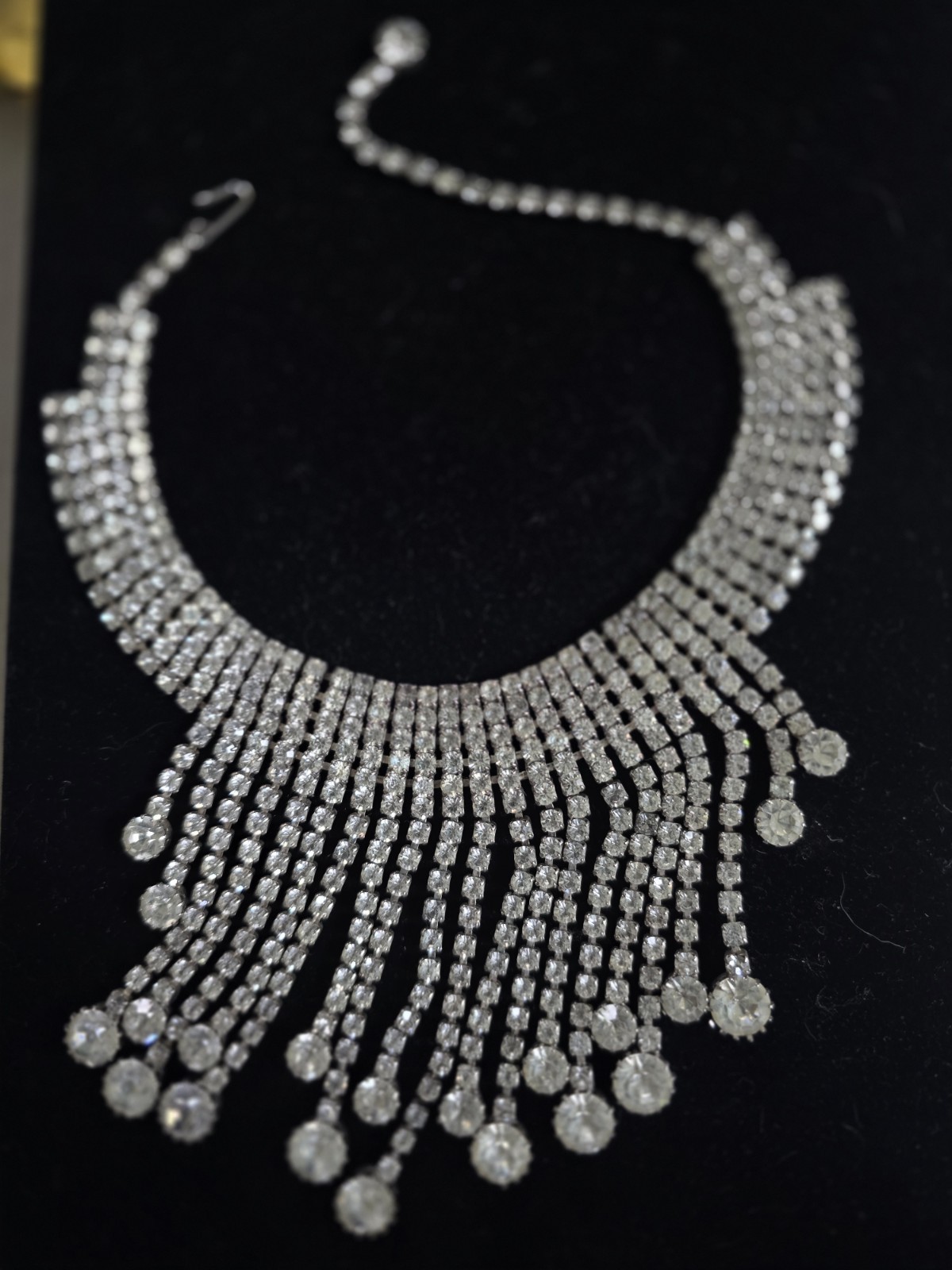 Stunning Vintage Rhinestone Drop Choker 12″ – 16″ Wedding, Vegas, Runway