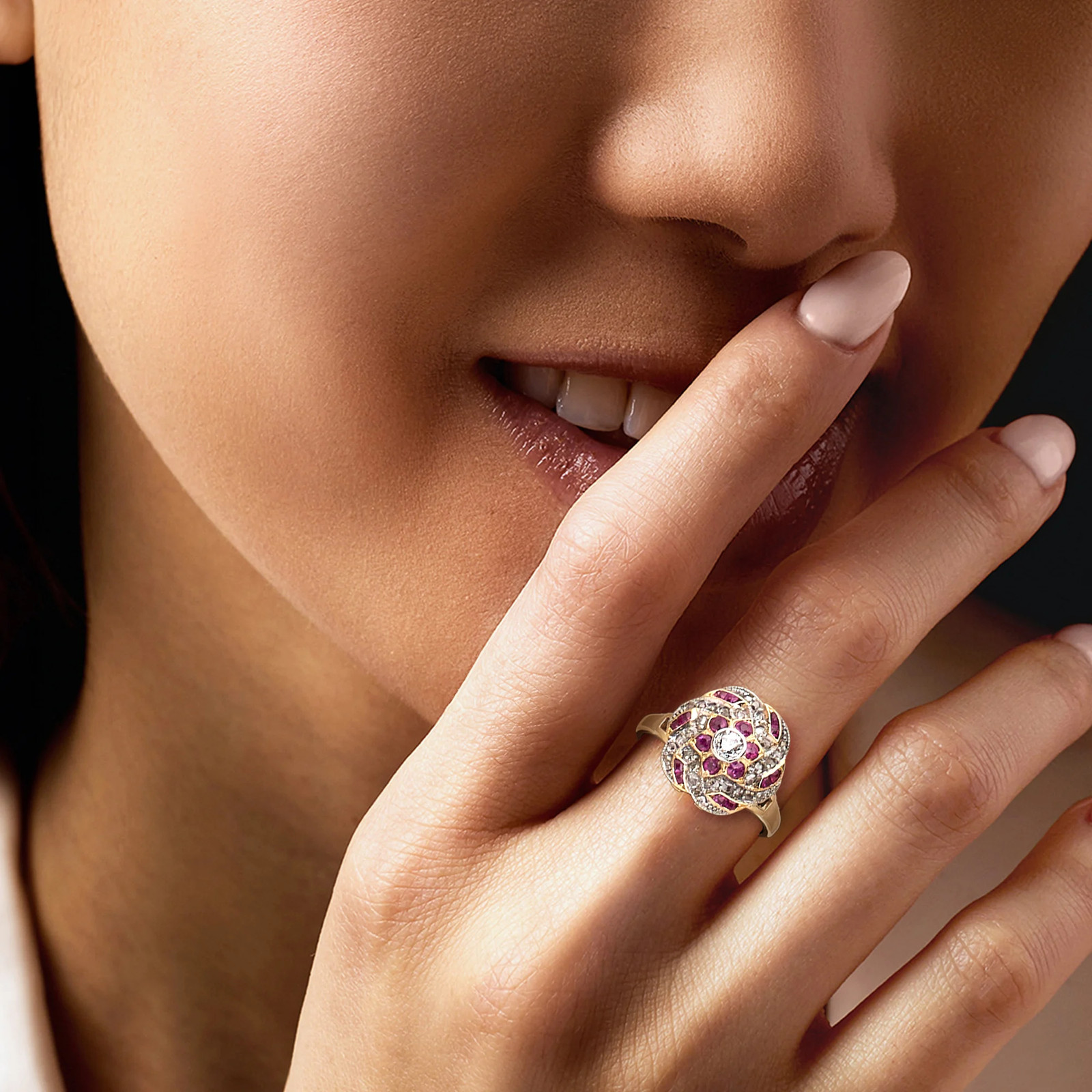 Vint Ruby & Diamond Floral Rng in 14k Gold Size 6
