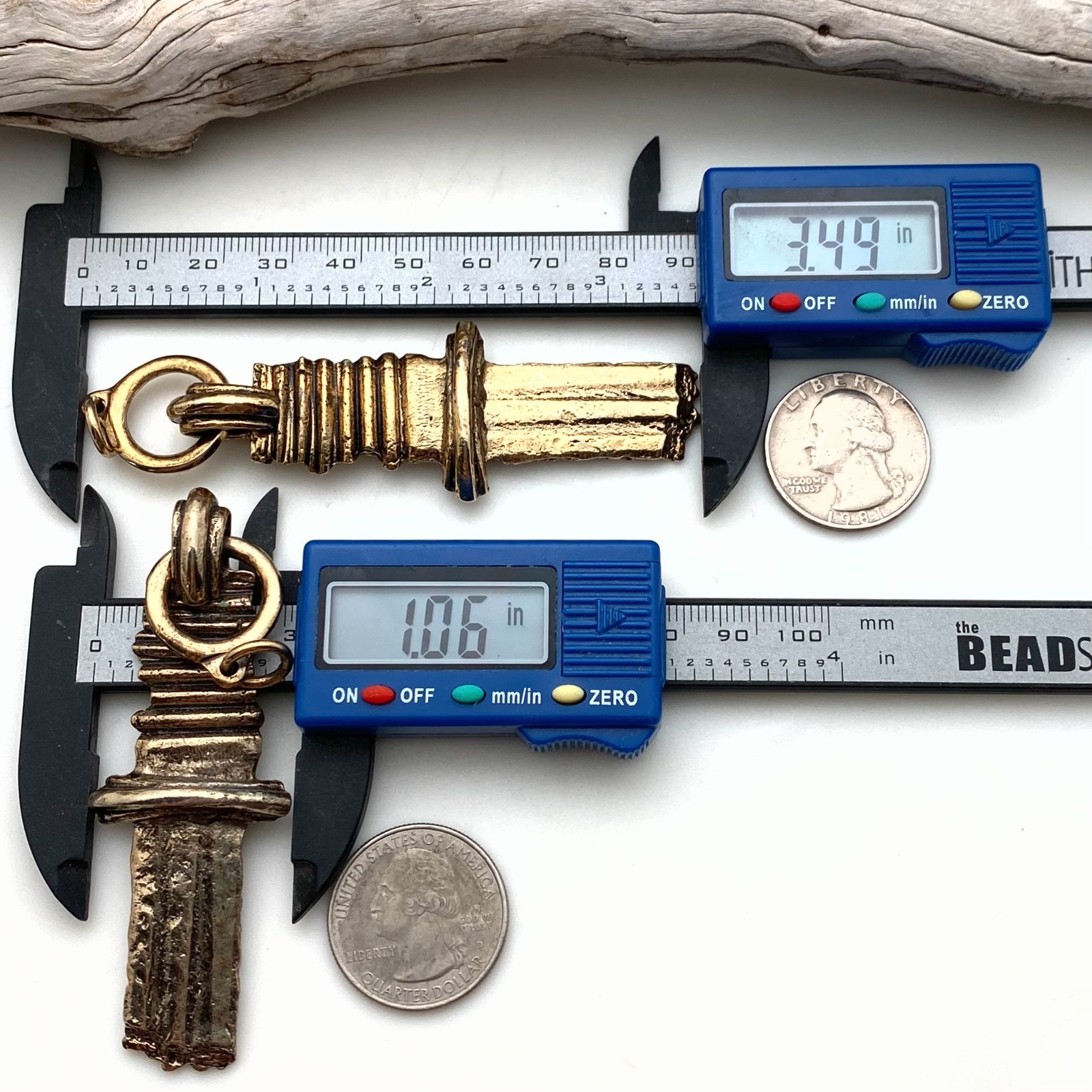 Vintage Brass Plated Broken Sword Pendant (MP89)