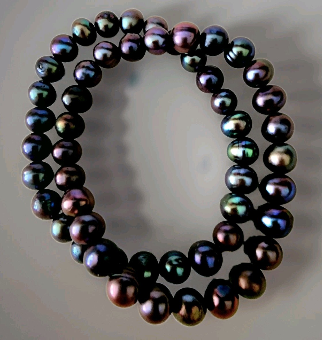 LUMINOUS PEARL 2 BRACELETS W./SHADES OF PURPLE, GREEN, BLUE & LAVENDER (Stretch)