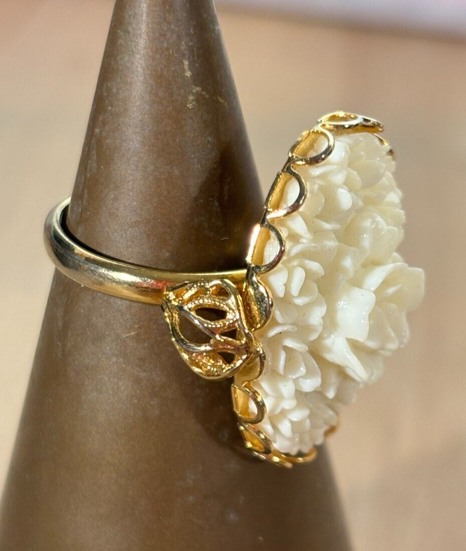 Mixed Carved and Molded Celluloid and Other Vtg Jewelry, Rings, Bracelet Sz 8