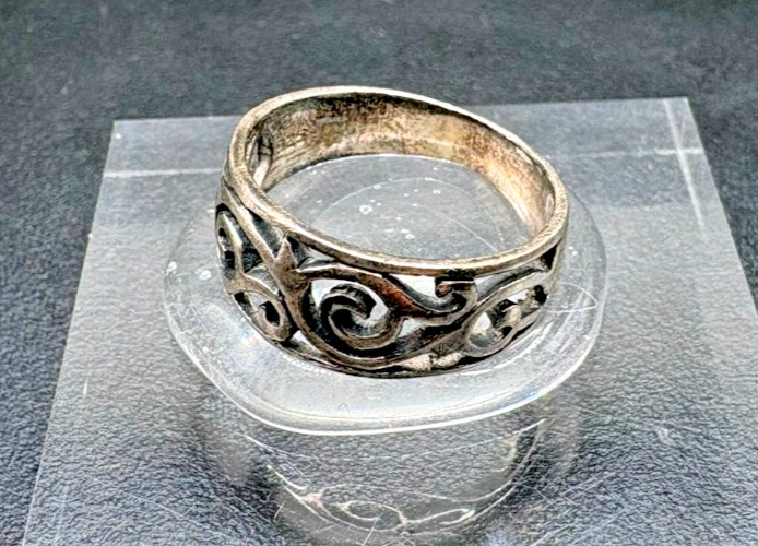 925 Sterling Silver Openwork Scroll Filigree Band Ring Size 5.5-6 Vintage 2.6g