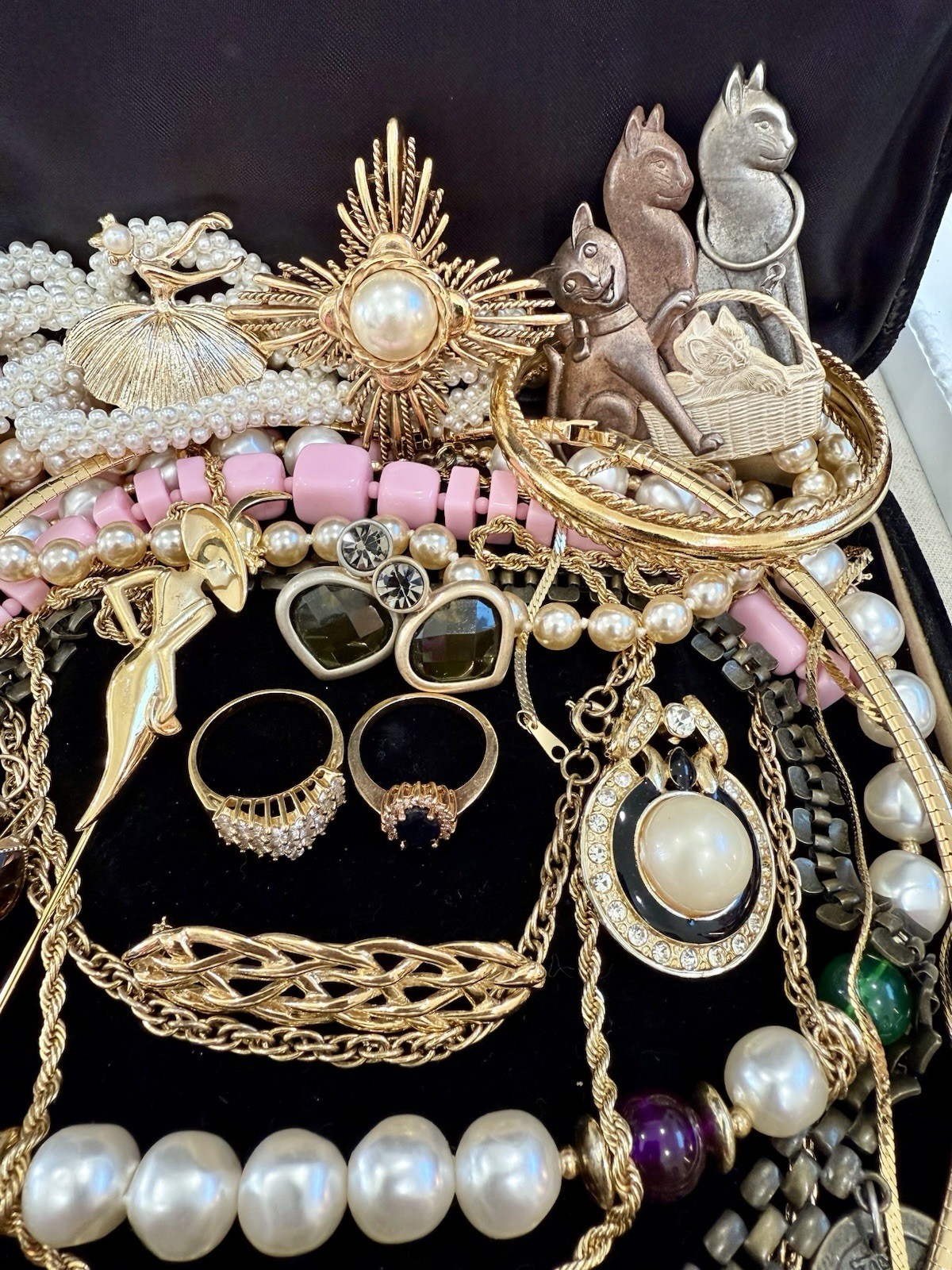Vintage Estate Costume Jewelry Lot! MONET, NAPIER and more!