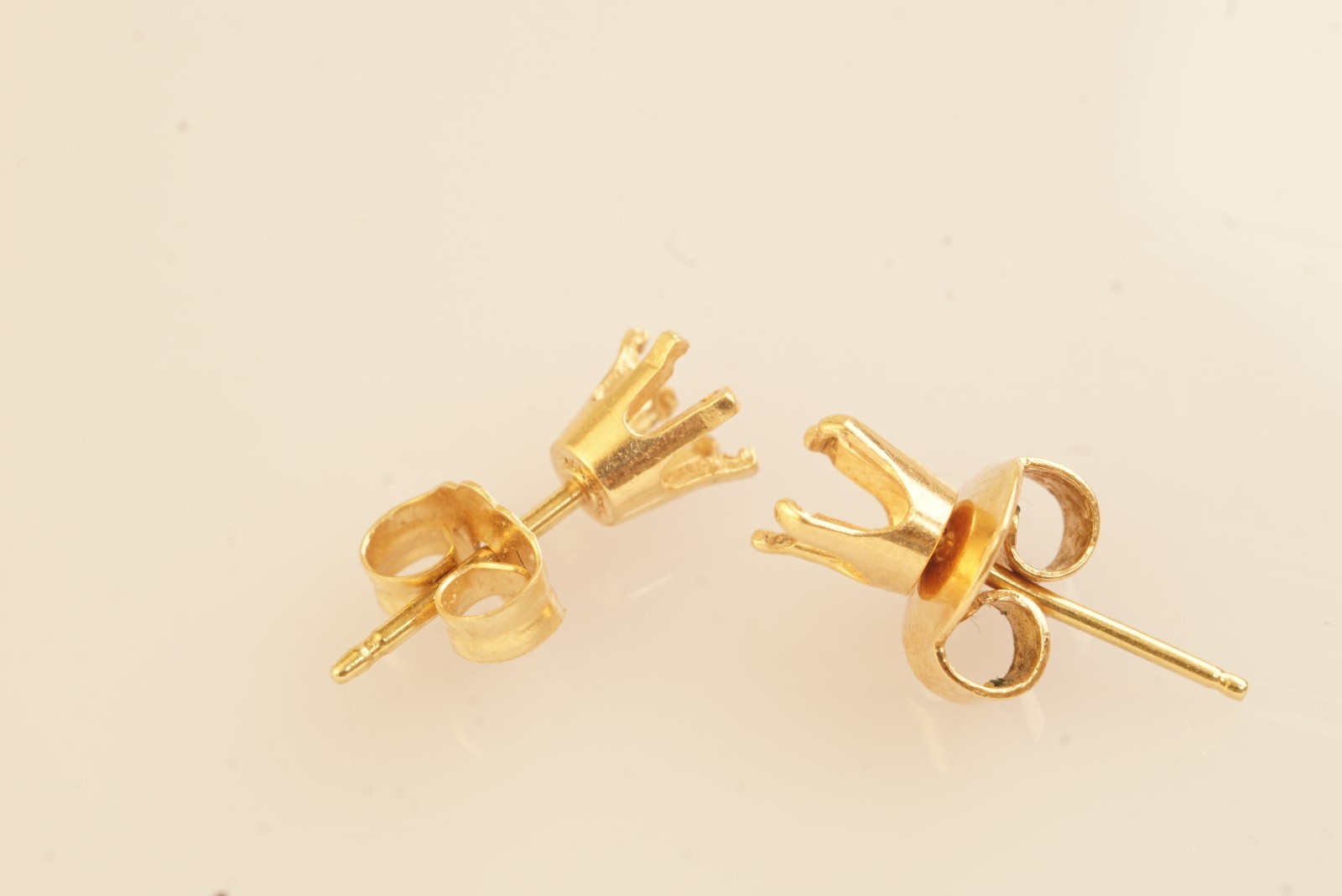 Vintage 14k Yellow Gold 3.4mm Round Stud Earring Mounting Settings