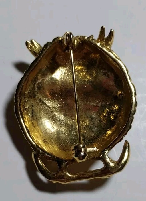 Owl Brooch – Gold Tone Rhinestone Eyes – Vintage