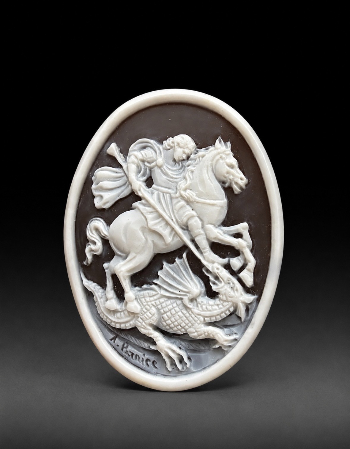 AMAZING SHELL CAMEO HANDMADE SIGNED