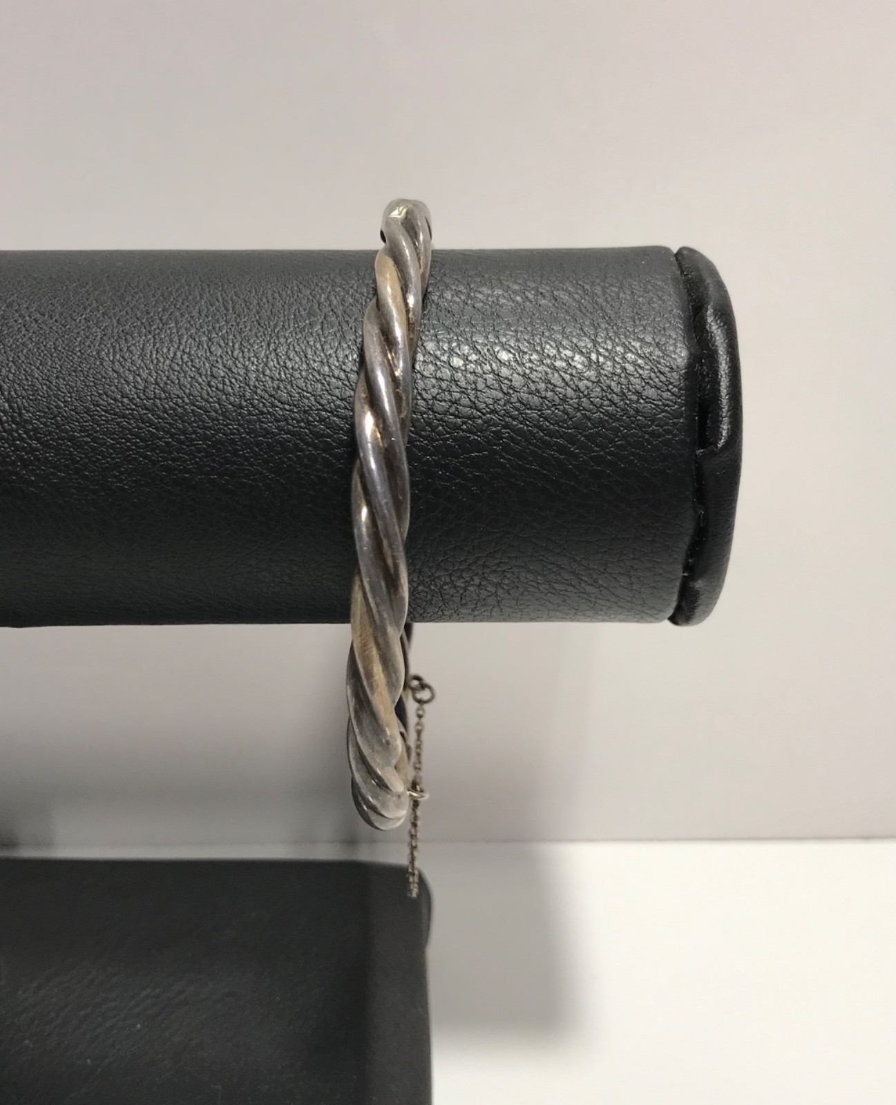 Vintage 925 Sterling Silver Twisted Hinged Bangle Bracelet