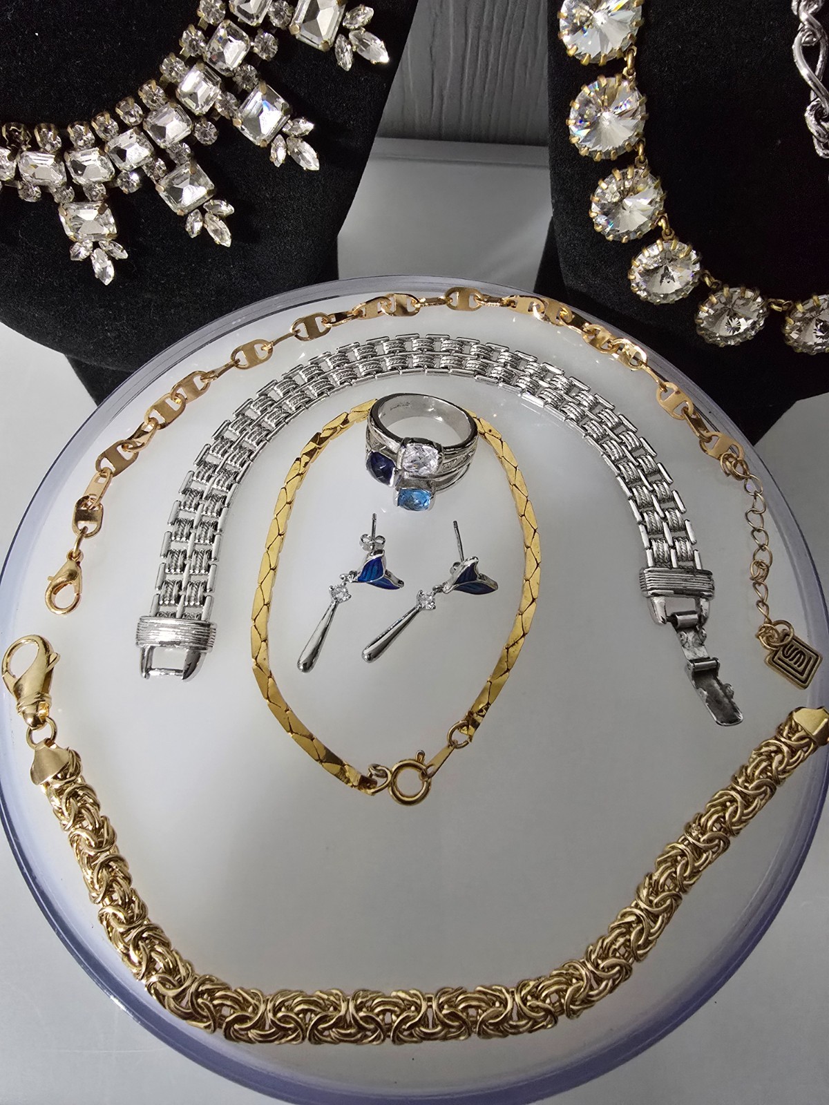 Squisite Nice Jewelry lot All Signed,