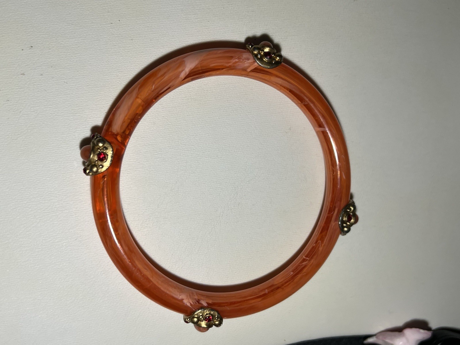 Vintage Lucite Plastic Orange Swirled Jeweled Bangle Bracelet 8.25”