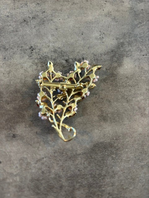 Vintage Flower Brooch Pink Gold Tone Layers