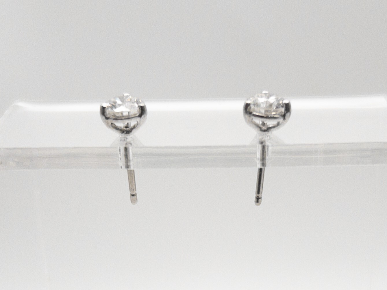$8000 KWIAT 1ct VS G Round TIARA IDEAL CUT Diamond Platinum STUD EARRINGS RARE