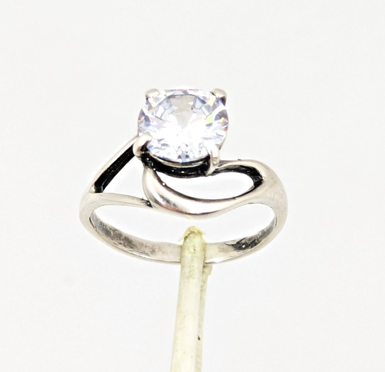 Vintage Elegant RING Silver 925 with Bright Stone-size: 7.5US(17.5mm) Ukraine#16