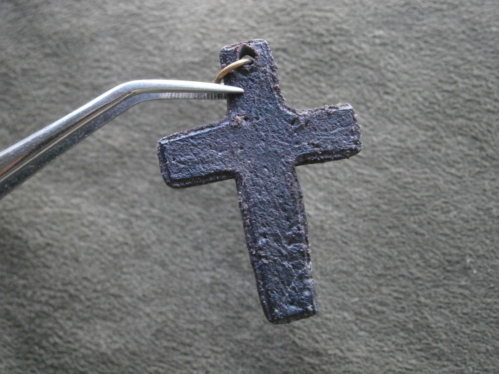 Poppy Flower Cross Military Vintage Lightweight Wood Bracelet Charm Pendant 1.6g