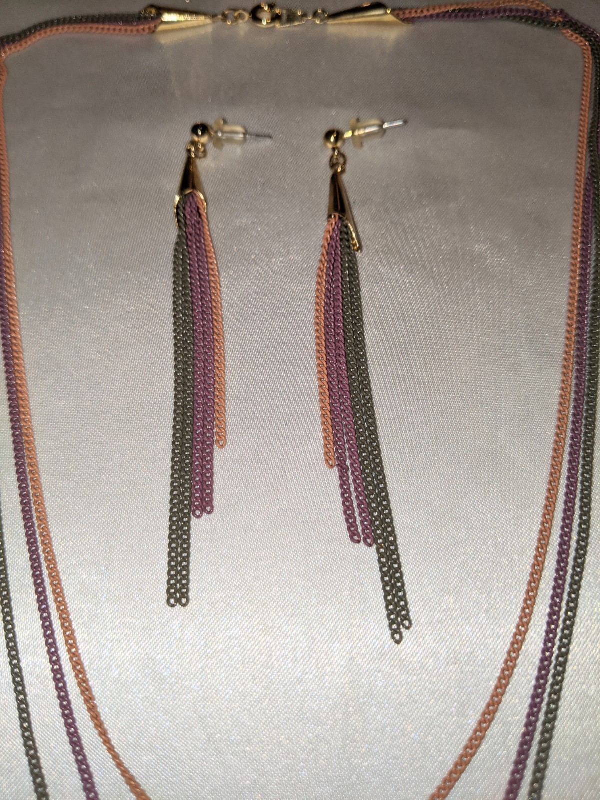 VTG Tri-tone Chain Necklace & Dangle Earrings Set NOS Terracotta Purple Dk Gray